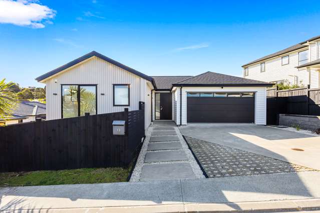 Stunning Family Home in Orewa