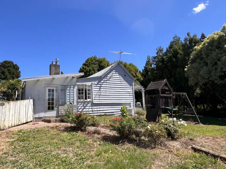 228 Paparata Road_0