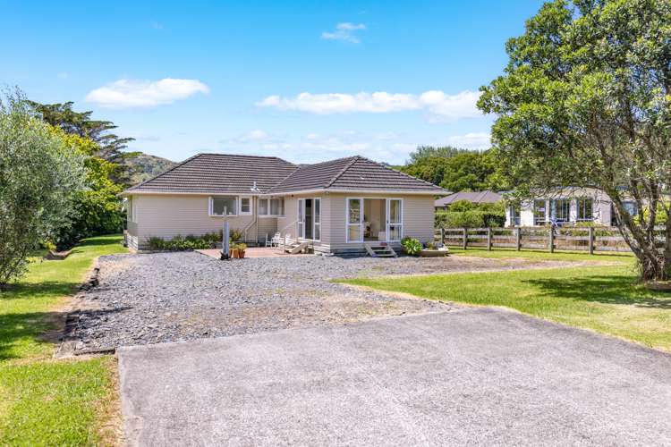19 Bathgate Road Pakiri_14