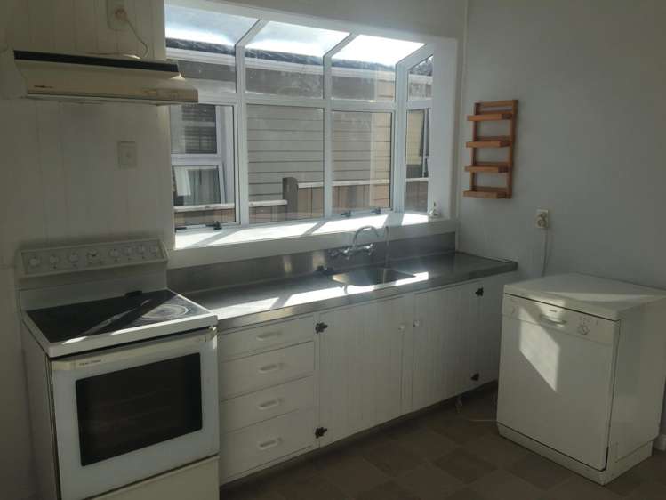 14 Ngaio Street Strandon_7