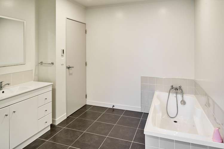 13 Postgate Drive Whitby_14