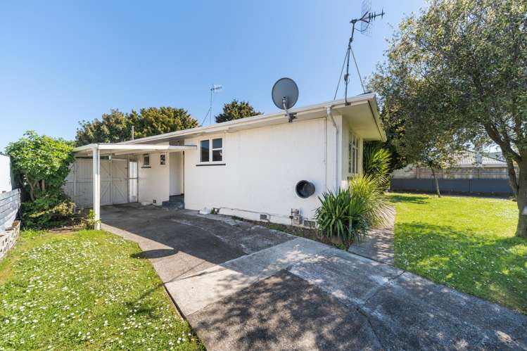 8 Lewis Place Highbury_13