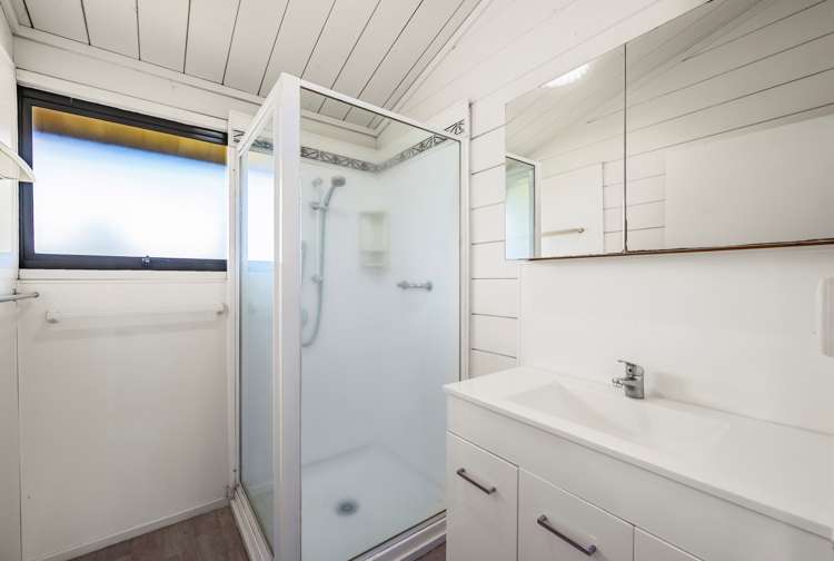 131a Clayton Road Mangakakahi_12