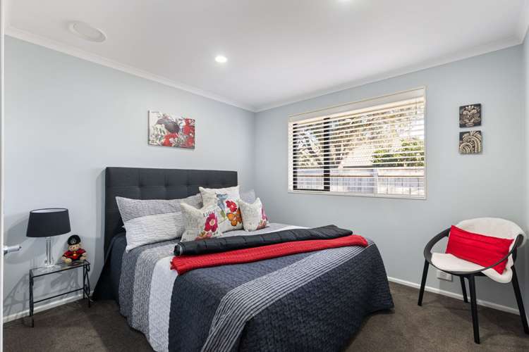 6 Liberty Grove Kelvin Grove_23