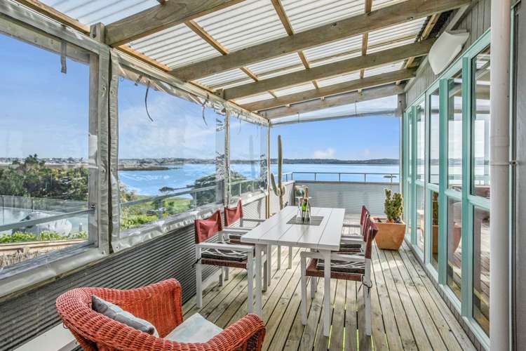 16 Spinnaker Drive Te Atatu Peninsula_2