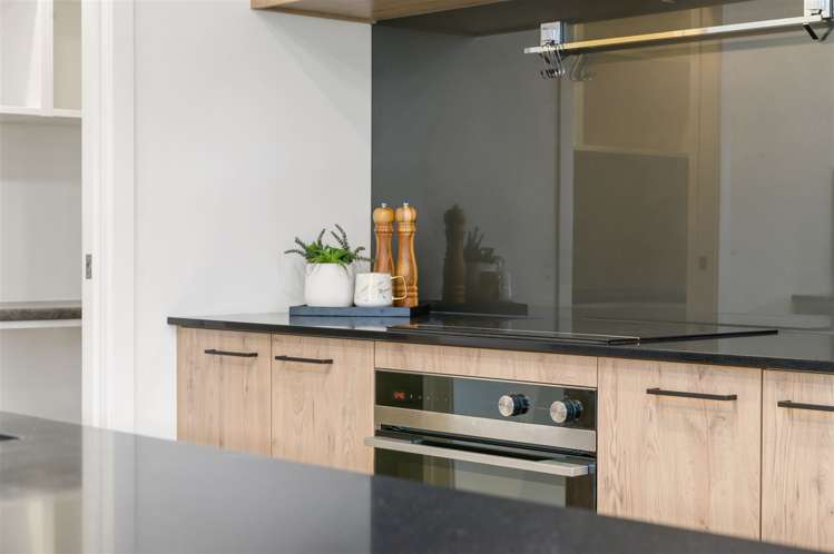 510 Webb Drive Chartwell_6