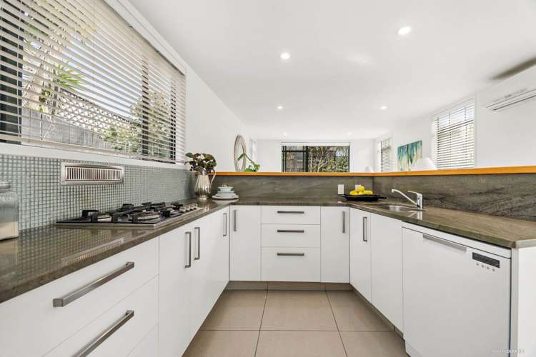 2/21 Mcarthur Avenue Saint Heliers_5