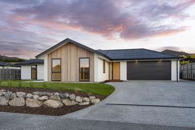 12 Safre Place_1