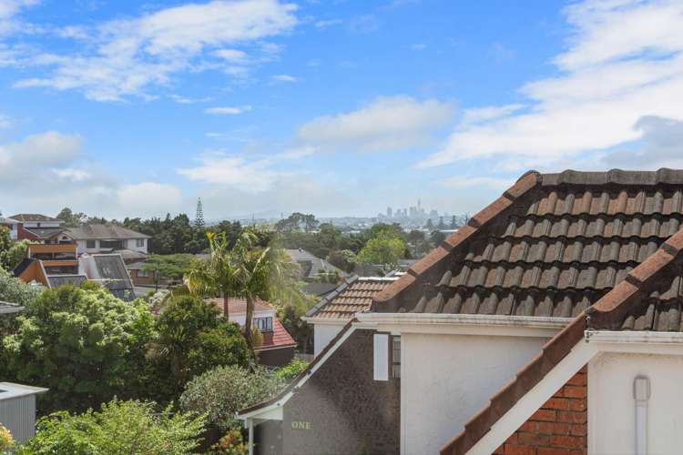 1/63 Manhattan Heights Glendene_16