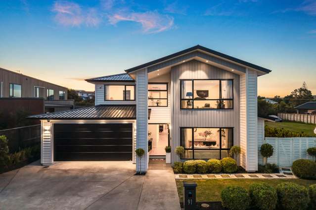 Sun-soaked living and family flexibility