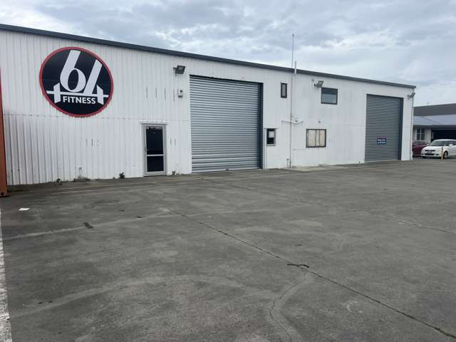 Warehouse in the heart of Rangiora.