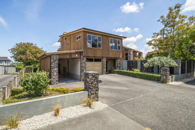 Executive family home in Hilltop