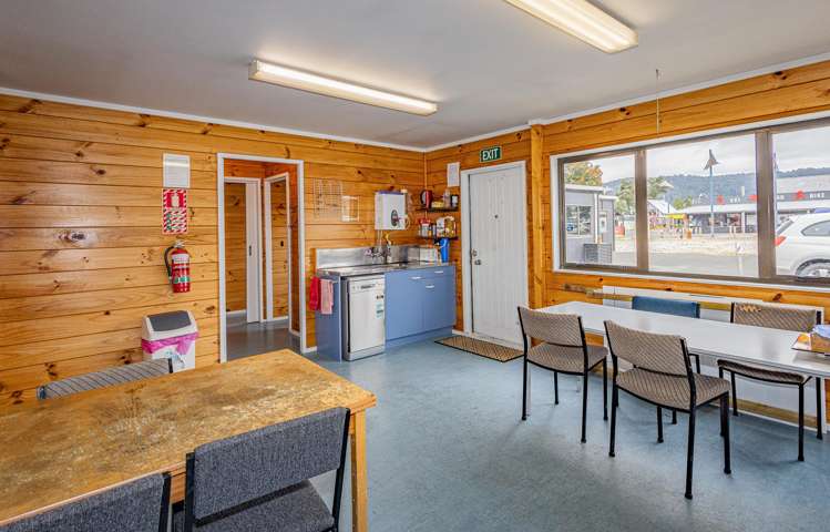 16-18 Goldfinch Street, 28-30 Ayr Street Ohakune_7