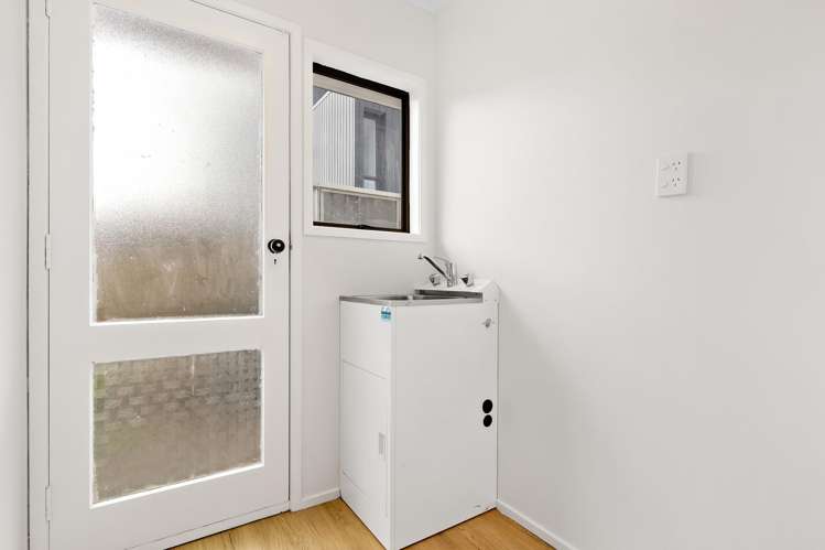 176 Te Atatu Road Te Atatu South_14