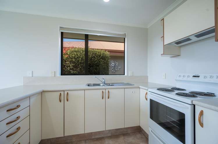 25 Ivy Crescent Richmond_5