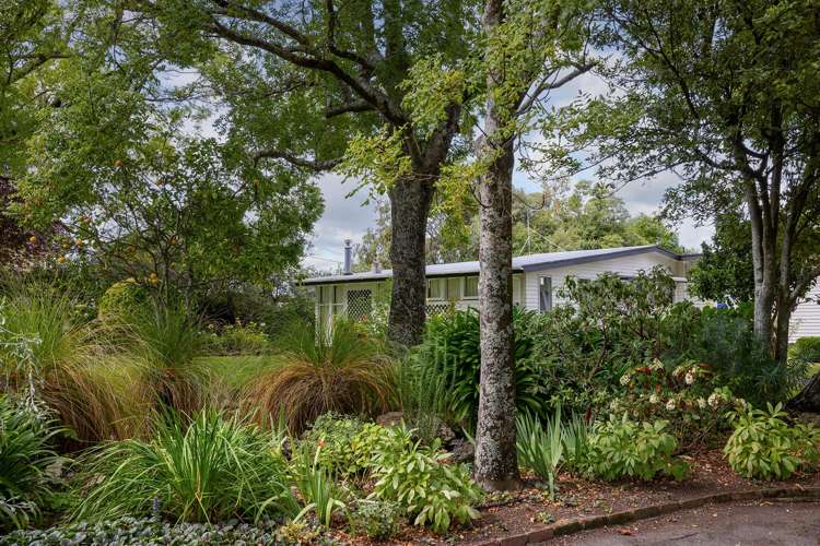 15 and 17B Keir Crescent Lansdowne_23