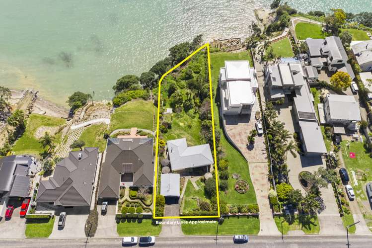 29 Hawke Crescent Beachlands_17