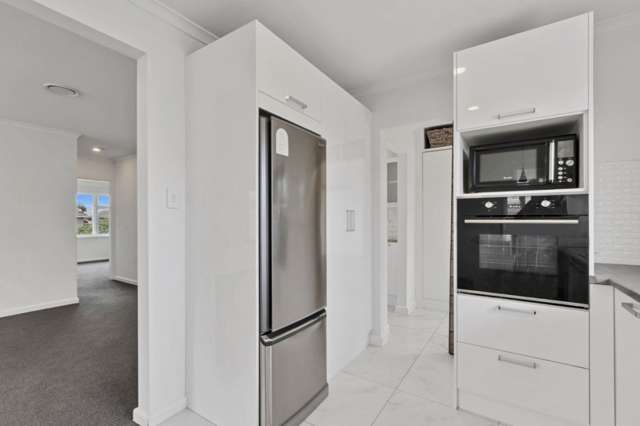 35 Basingstoke Street Aranui_2