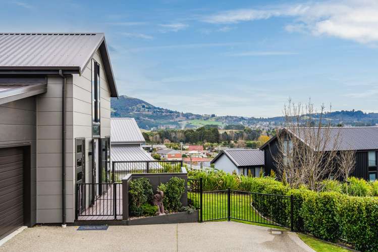 14 Trudi Place Green Island_2