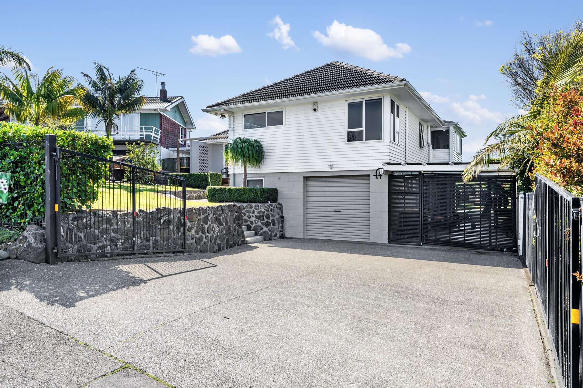 45 Riverhills Avenue Pakuranga Heights_0