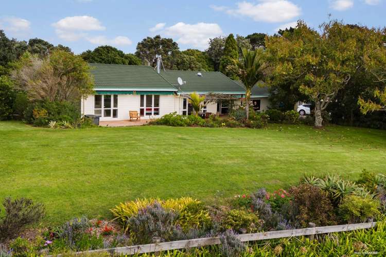 146 Cooper Road Pollok_13