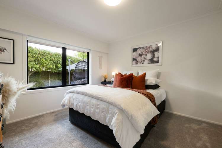 703 River Road Chartwell_20