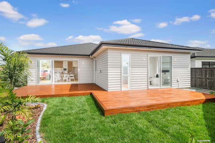 2 Purua Street Wainui_11