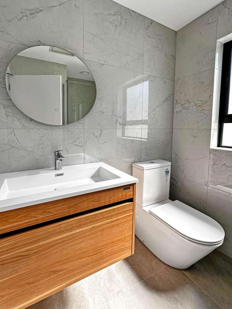 2A Sylvester Avenue Mt Roskill_9