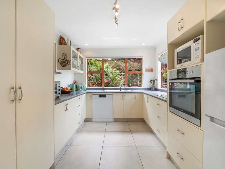 2A St Leonard Street Saint Johns Hill_3