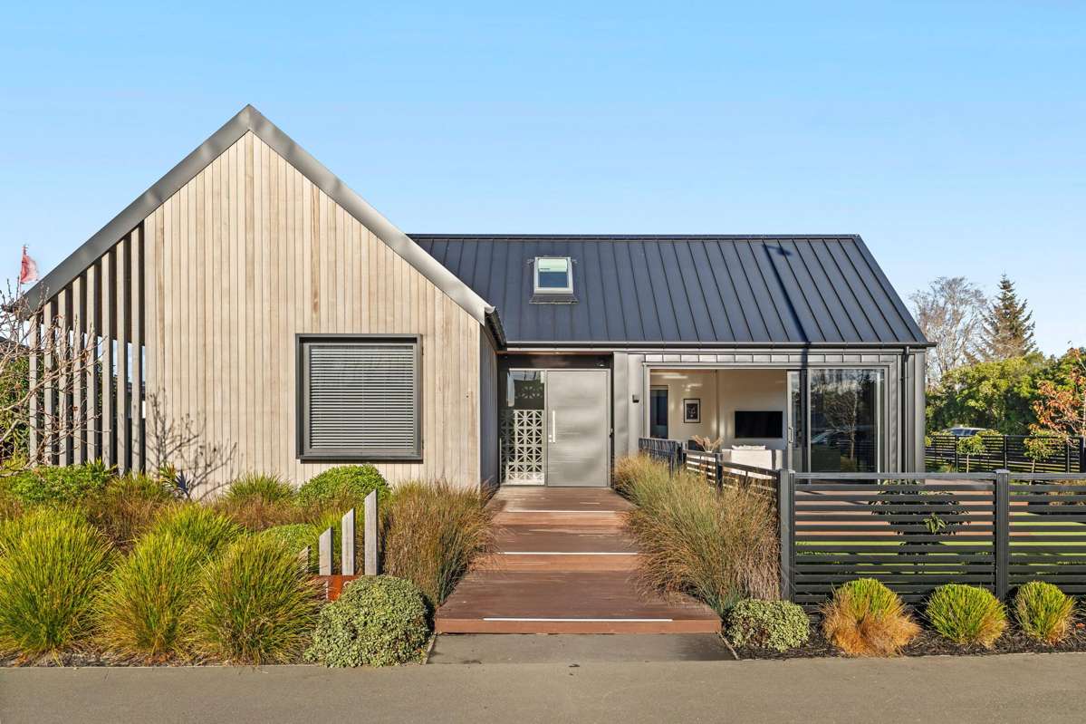 121 Claridges Road_0