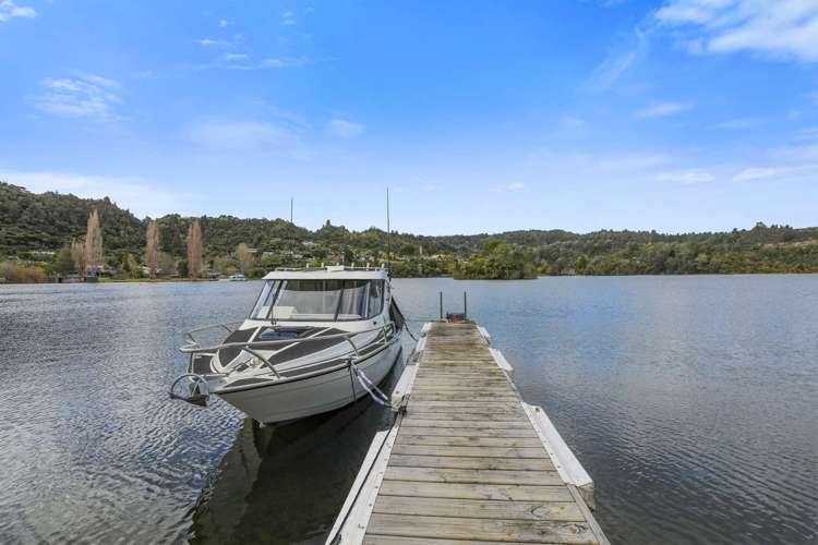 15 Alexander Road Lake Tarawera_14