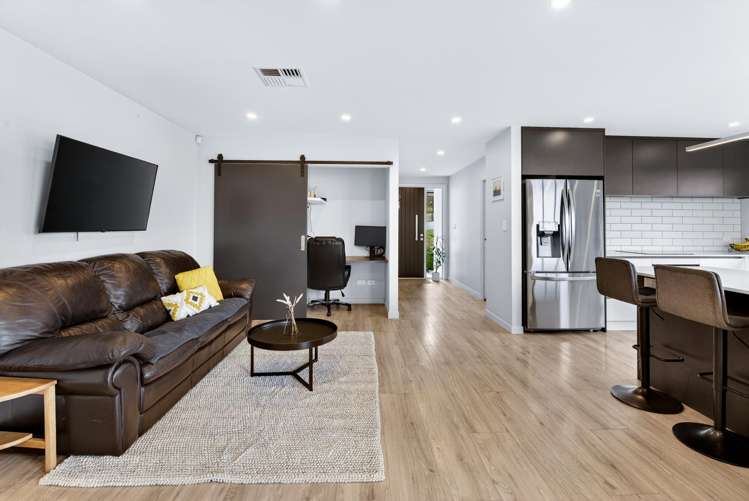 77 Oak Road Poraiti_12