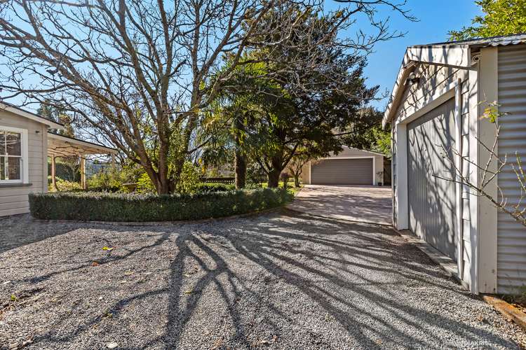 36 Clifton Avenue Carterton_13