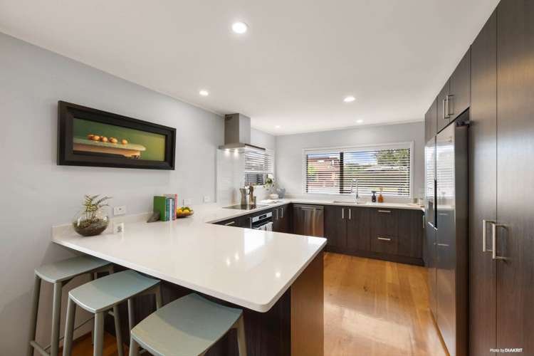 10 Tui Street Point Chevalier_11