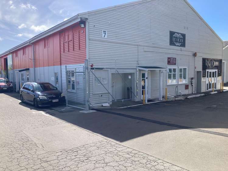 115 Gracefield Road Gracefield_6