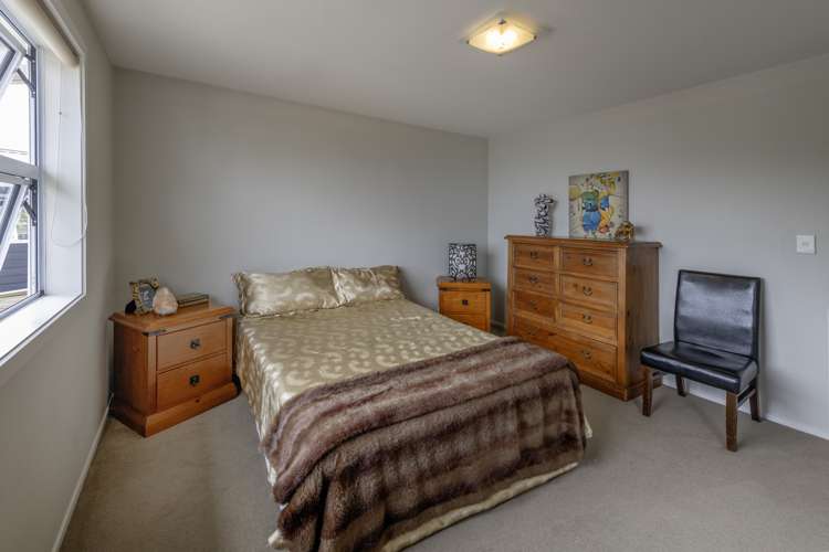 11 Dart Crescent Island Bay_9