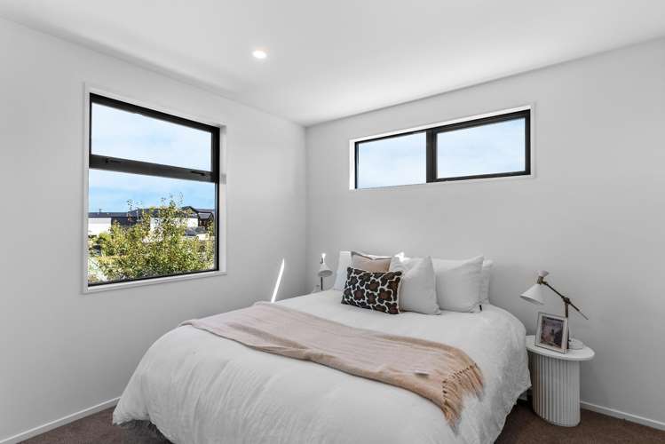 1-4/15 Feilding Street Addington_10