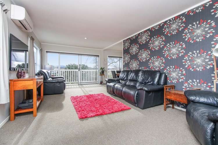 8 Seakens Way Glen Eden_21