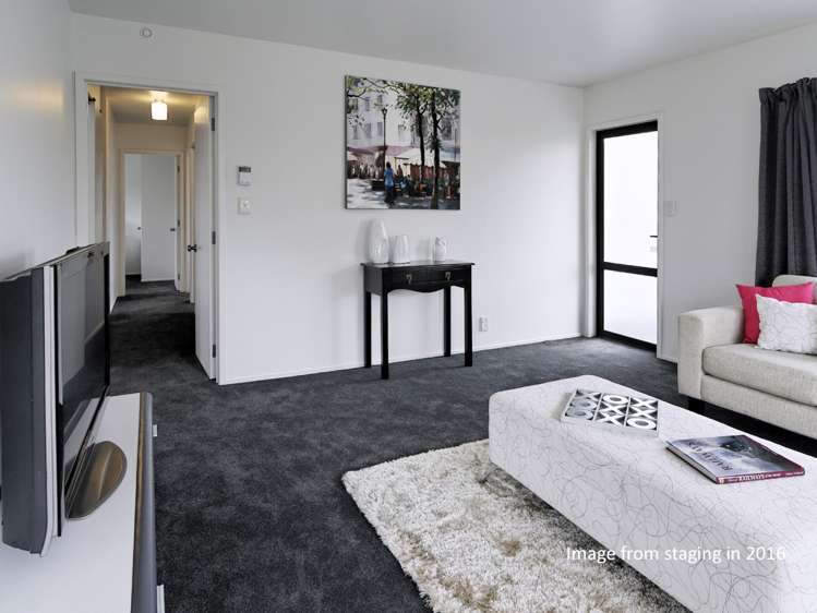 2/14 Kelkirk Street Kelston_3