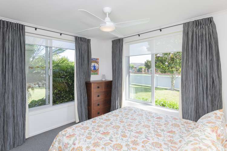 2 Fisher Place Lytton West_14