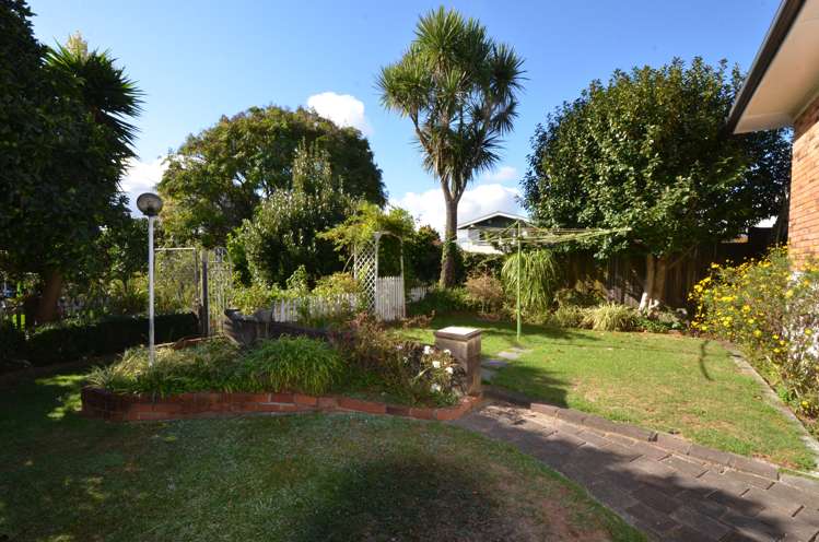 13 Renwick Street Papakura_19