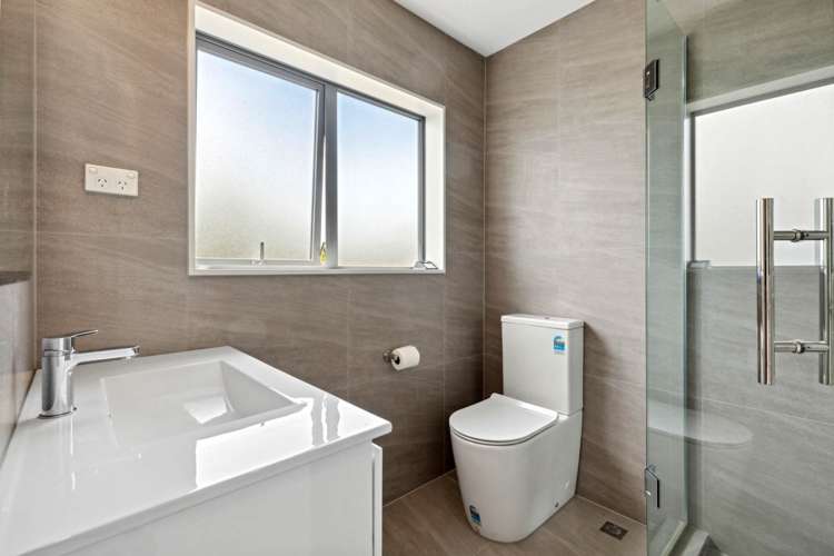 247c Glenfield Road Hillcrest_18