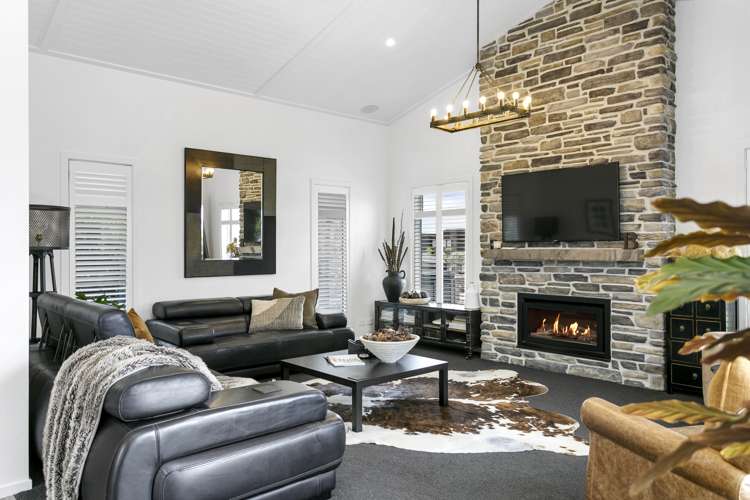 16 Pukenamu Road Taupo_9