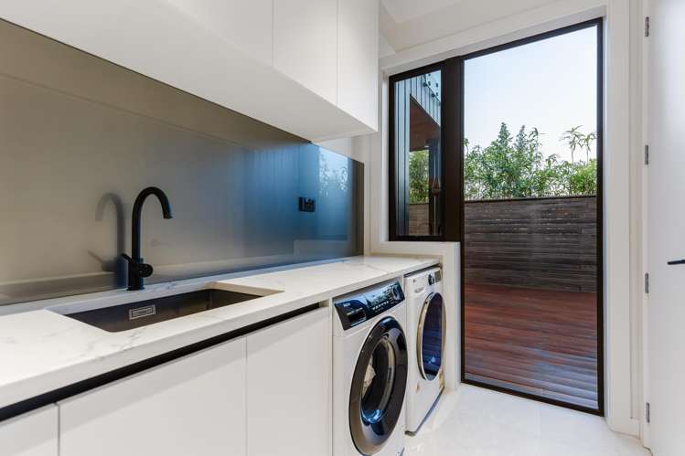 4 Taku Close Long Bay_36