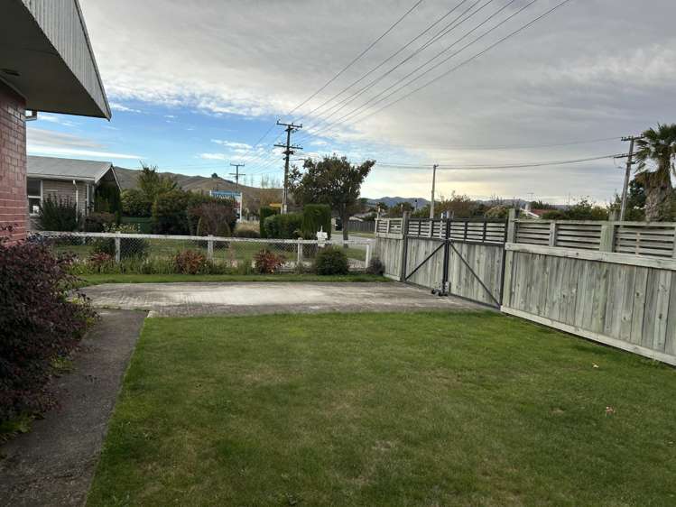 1/2 Newbourne Crescent Redwoodtown_2