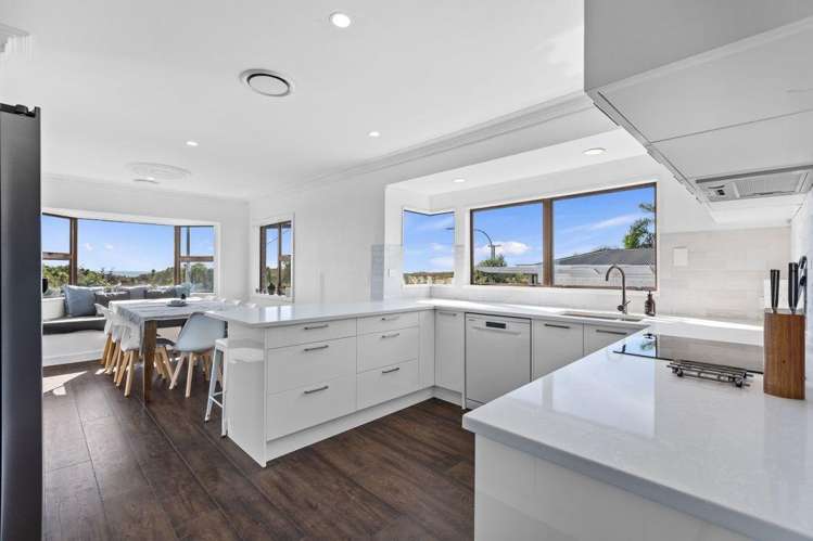 816 Papamoa Beach Road Papamoa_5