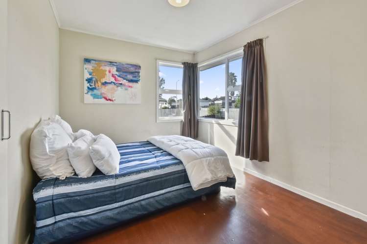 5 Hobart Crescent Wattle Downs_10