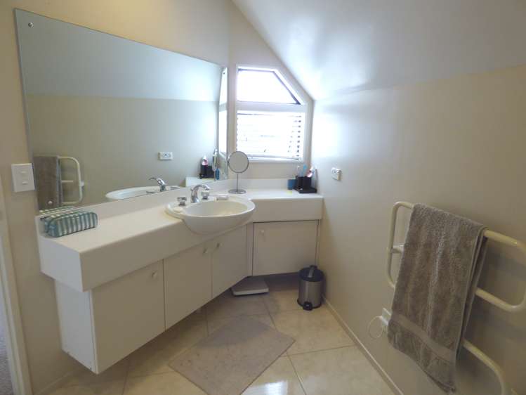 2/18 Walmsley Road Saint Heliers_13