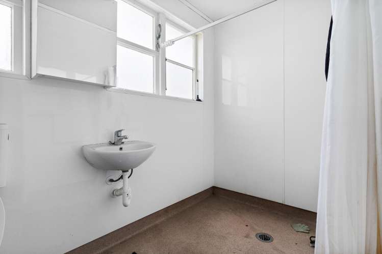 81 Onewa Road Northcote_8