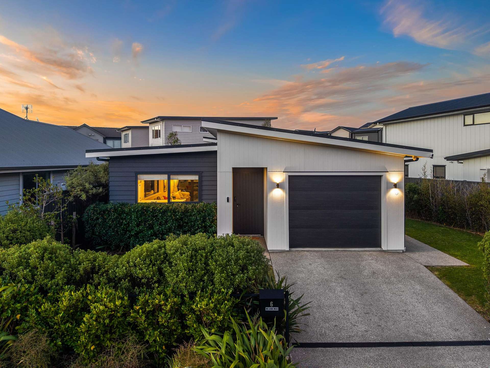 6 Pateke Drive Kenepuru_0